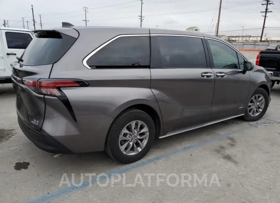 TOYOTA SIENNA XLE 2021 vin 5TDYRKEC0MS009100 from auto auction Copart