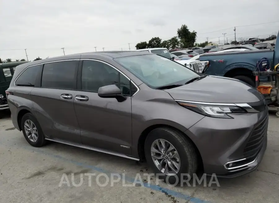 TOYOTA SIENNA XLE 2021 vin 5TDYRKEC0MS009100 from auto auction Copart