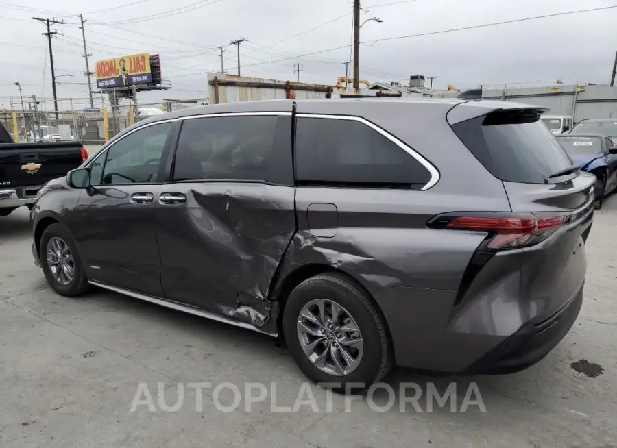 TOYOTA SIENNA XLE 2021 vin 5TDYRKEC0MS009100 from auto auction Copart