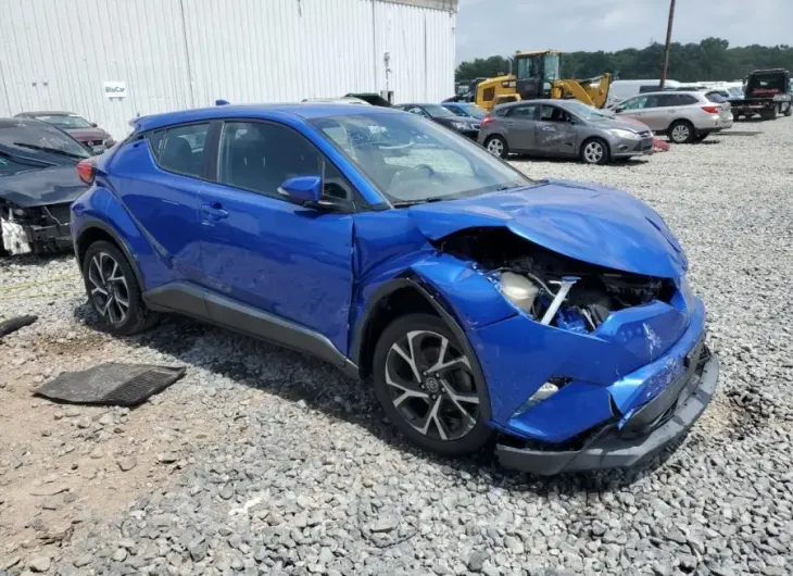 TOYOTA C-HR XLE 2019 vin NMTKHMBX9KR078519 from auto auction Copart