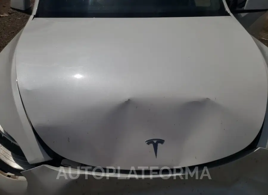 TESLA MODEL Y 2021 vin 5YJYGDEE5MF111550 from auto auction Copart