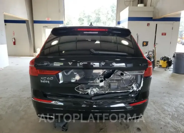 VOLVO XC60 T5 IN 2019 vin LYV102RL8KB357784 from auto auction Copart