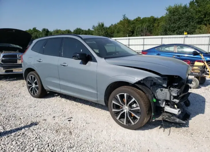 VOLVO XC60 PLUS 2024 vin YV4L12RL0R1837693 from auto auction Copart