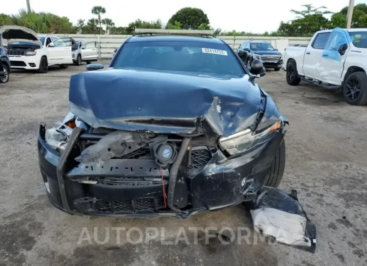 FORD TAURUS POL 2017 vin 1FAHP2MK2HG106660 from auto auction Copart