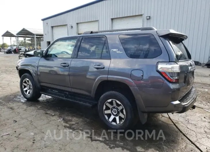 TOYOTA 4RUNNER SR 2022 vin JTERU5JR1N6023938 from auto auction Copart