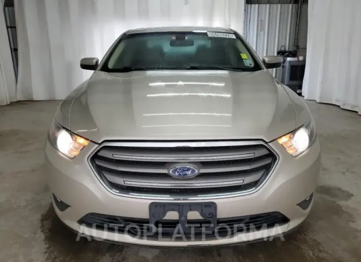 FORD TAURUS SEL 2018 vin 1FAHP2E83JG111780 from auto auction Copart