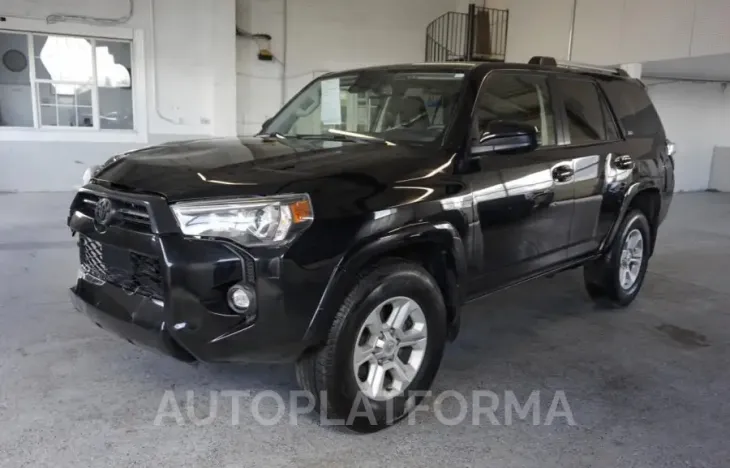 TOYOTA 4RUNNER SR 2022 vin JTEEU5JR2N5265481 from auto auction Copart