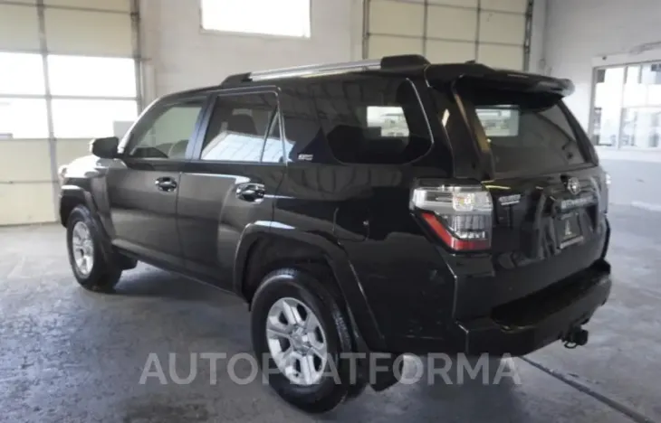 TOYOTA 4RUNNER SR 2022 vin JTEEU5JR2N5265481 from auto auction Copart