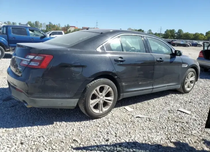 FORD TAURUS SE 2015 vin 1FAHP2D82FG133522 from auto auction Copart