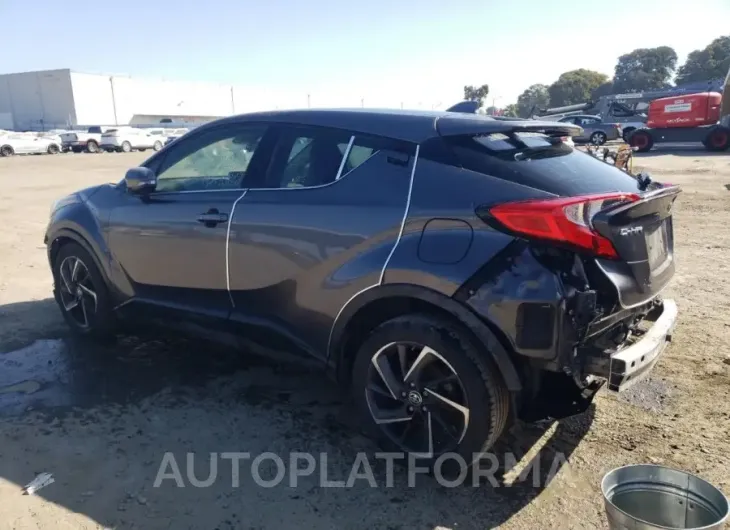 TOYOTA C-HR XLE 2021 vin JTNKHMBX6M1095856 from auto auction Copart