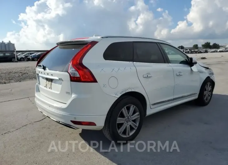 VOLVO XC60 T5 IN 2017 vin YV440MDU6H2023141 from auto auction Copart