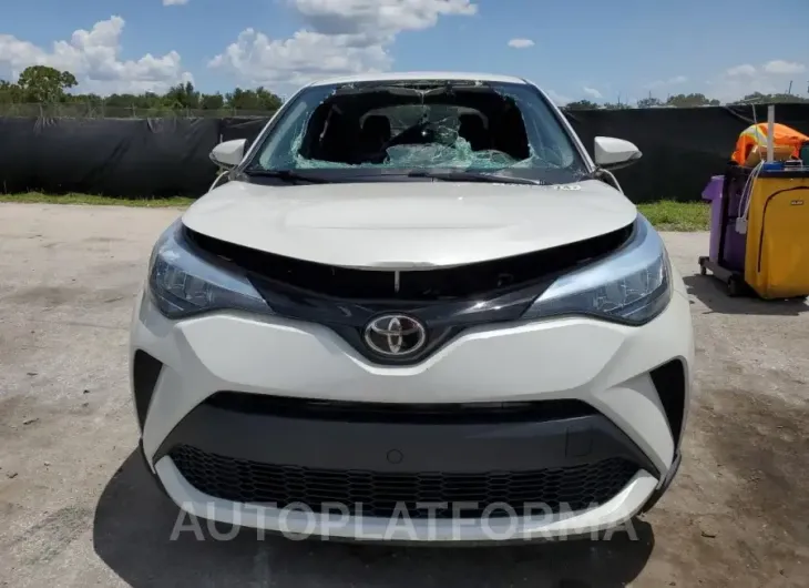 TOYOTA C-HR XLE 2021 vin NMTKHMBXXMR133031 from auto auction Copart