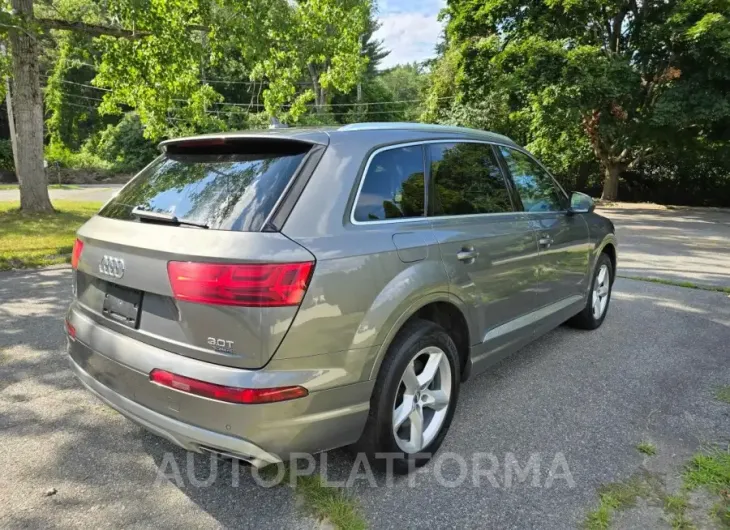 AUDI Q7 PRESTIG 2017 vin WA1VAAF73HD023185 from auto auction Copart