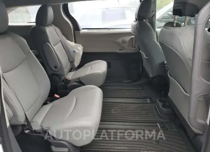 TOYOTA SIENNA XLE 2022 vin 5TDYRKECXNS119962 from auto auction Copart