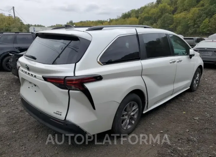 TOYOTA SIENNA XLE 2022 vin 5TDYRKECXNS119962 from auto auction Copart