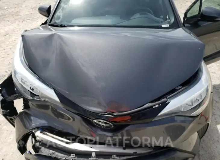 TOYOTA C-HR XLE 2020 vin NMTKHMBX3LR106560 from auto auction Copart