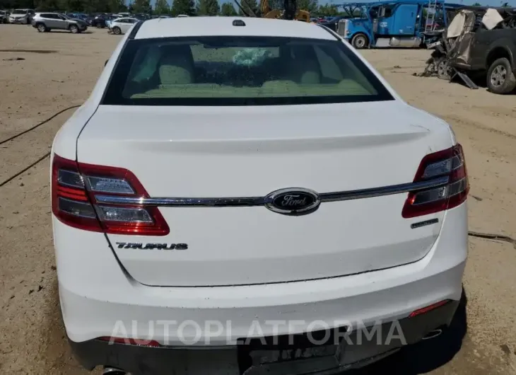 FORD TAURUS SE 2016 vin 1FAHP2D84GG136357 from auto auction Copart