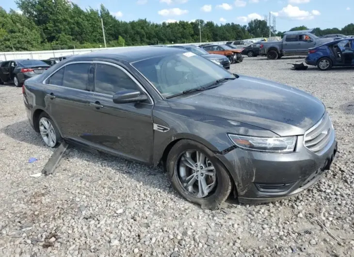 FORD TAURUS SEL 2018 vin 1FAHP2E82JG105663 from auto auction Copart