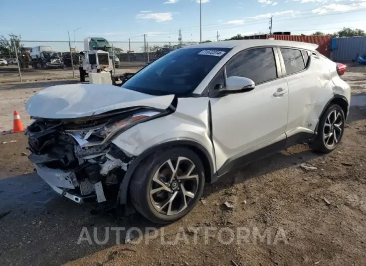 TOYOTA C-HR XLE 2019 vin JTNKHMBXXK1060797 from auto auction Copart