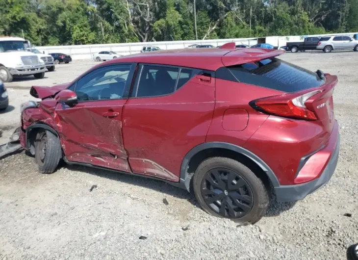 TOYOTA C-HR XLE 2019 vin NMTKHMBX8KR088944 from auto auction Copart