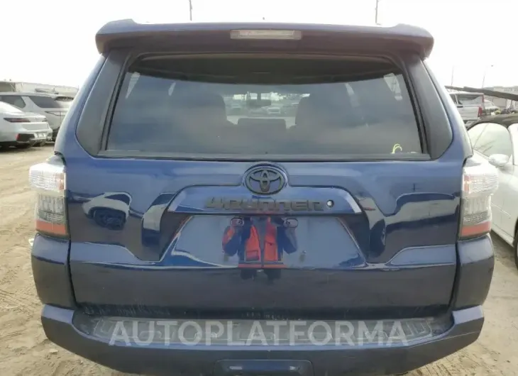 TOYOTA 4RUNNER SR 2019 vin JTEBU5JR2K5717976 from auto auction Copart