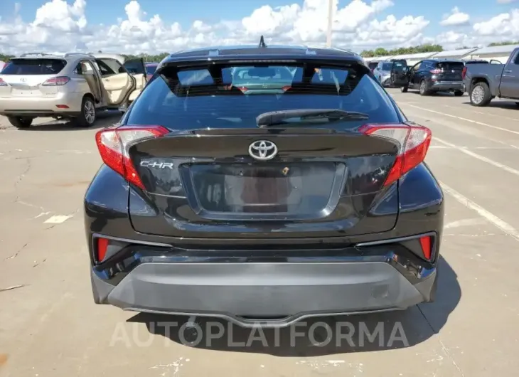 TOYOTA C-HR XLE 2018 vin NMTKHMBXXJR014746 from auto auction Copart