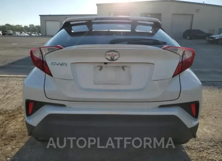 TOYOTA C-HR XLE 2018 vin NMTKHMBXXJR015962 from auto auction Copart