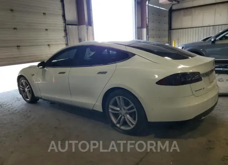 TESLA MODEL S 70 2015 vin 5YJSA1S28FF093936 from auto auction Copart