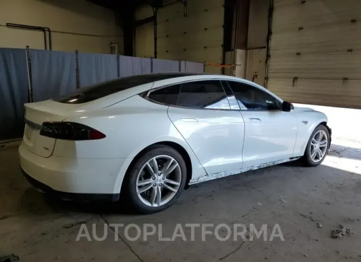 TESLA MODEL S 70 2015 vin 5YJSA1S28FF093936 from auto auction Copart