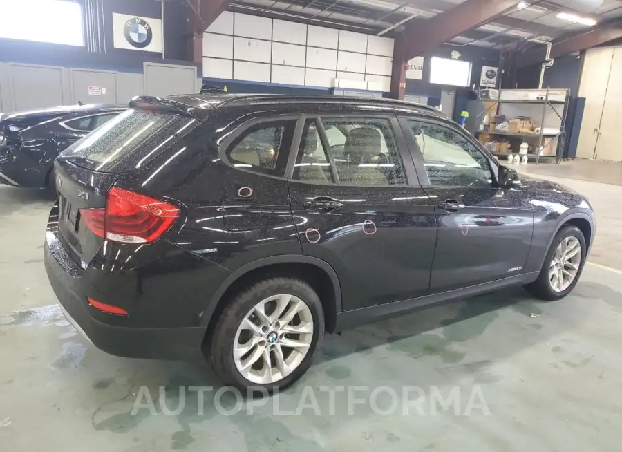 BMW X1 XDRIVE2 2015 vin WBAVL1C53FVY41085 from auto auction Copart