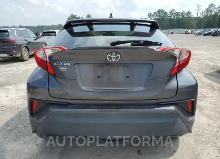 TOYOTA C-HR XLE 2019 vin JTNKHMBX9K1024504 from auto auction Copart