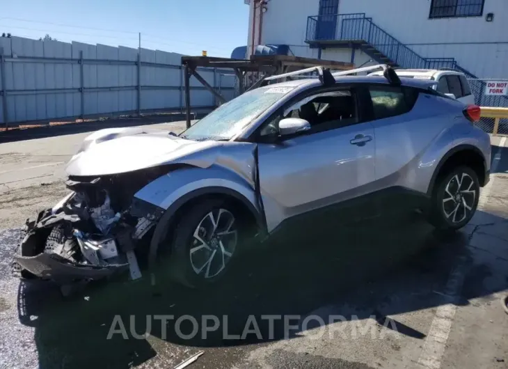 TOYOTA C-HR XLE 2020 vin JTNKHMBX1L1065534 from auto auction Copart