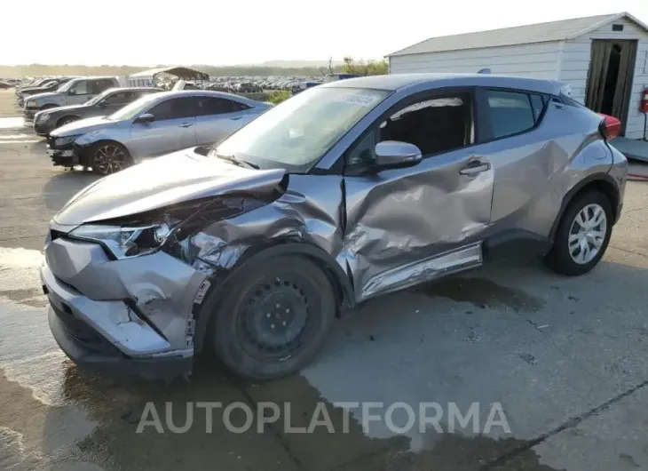 TOYOTA C-HR XLE 2019 vin JTNKHMBXXK1042137 from auto auction Copart