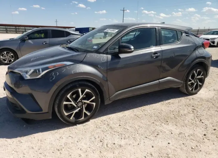 TOYOTA C-HR XLE 2018 vin NMTKHMBX3JR029170 from auto auction Copart