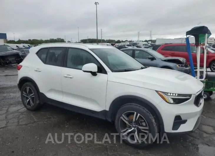 VOLVO XC40 CORE 2023 vin YV4L12UV6P2946336 from auto auction Copart