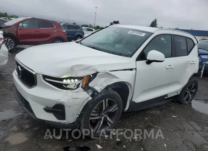 VOLVO XC40 CORE 2023 vin YV4L12UV6P2946336 from auto auction Copart