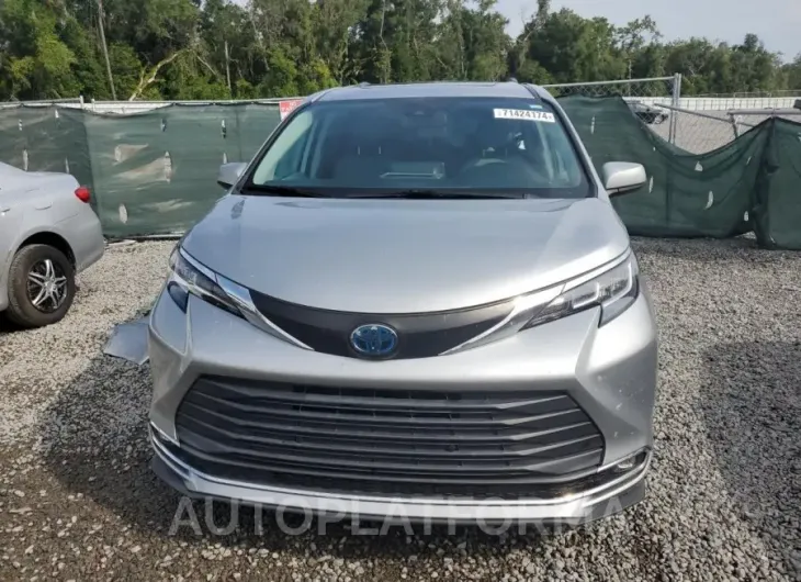 TOYOTA SIENNA XLE 2021 vin 5TDYRKEC9MS030284 from auto auction Copart