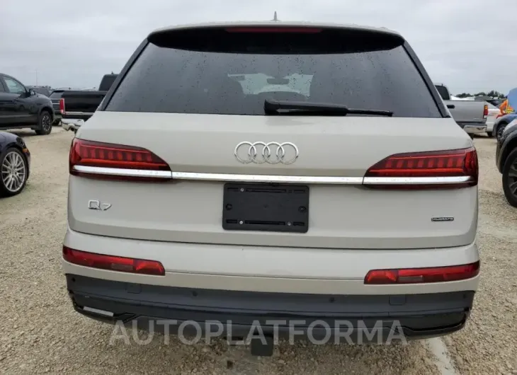 AUDI Q7 PREMIUM 2021 vin WA1LXAF7XMD037438 from auto auction Copart