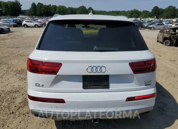 AUDI Q7 PRESTIG 2017 vin WA1VAAF71HD008345 from auto auction Copart