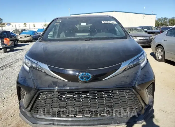 TOYOTA SIENNA XSE 2022 vin 5TDXSKFC8NS070811 from auto auction Copart