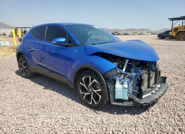 TOYOTA C-HR XLE 2021 vin JTNKHMBX2M1113916 from auto auction Copart