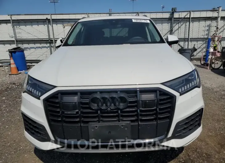 AUDI Q7 PRESTIG 2023 vin WA1VXBF75PD024602 from auto auction Copart