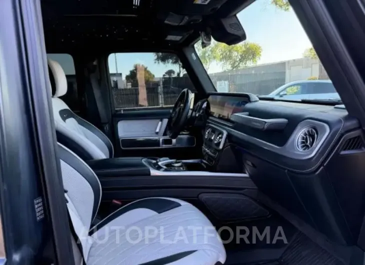 MERCEDES-BENZ G 63 AMG 2021 vin W1NYC7HJXMX397464 from auto auction Copart