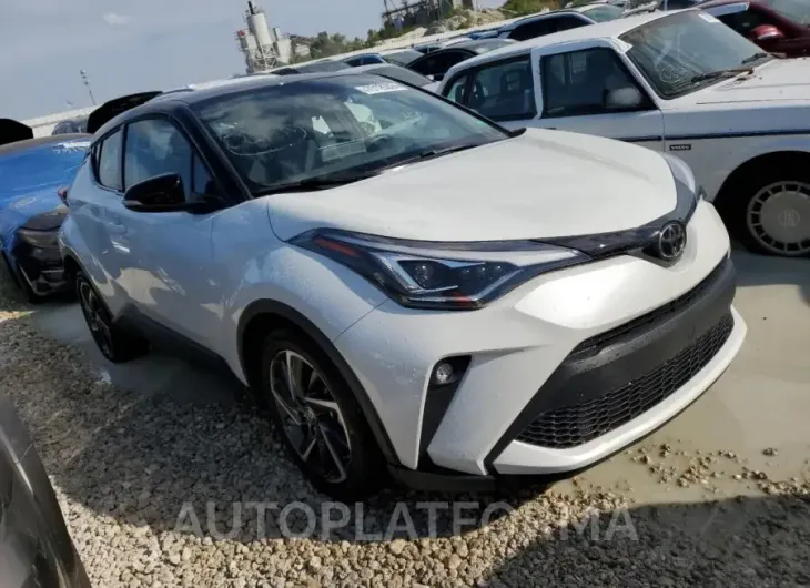 TOYOTA C-HR XLE 2021 vin NMTKHMBXXMR136608 from auto auction Copart