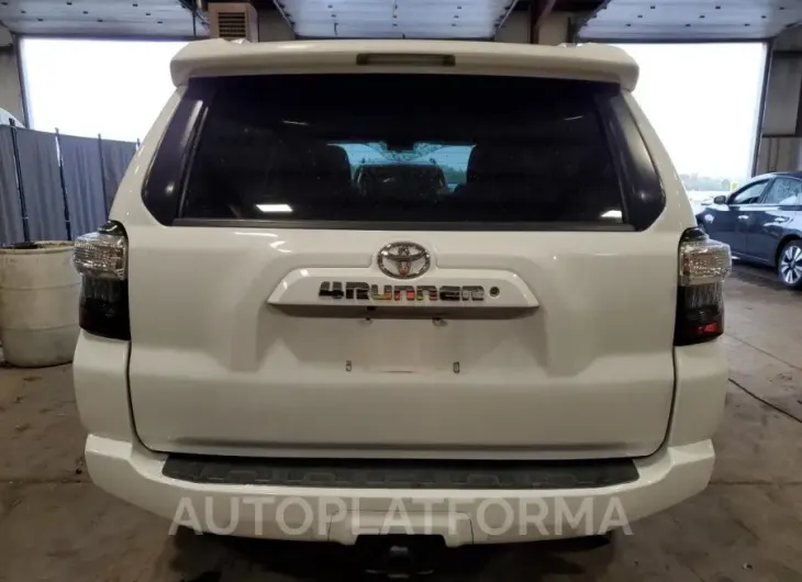 TOYOTA 4RUNNER SR 2016 vin JTEBU5JR6G5327101 from auto auction Copart