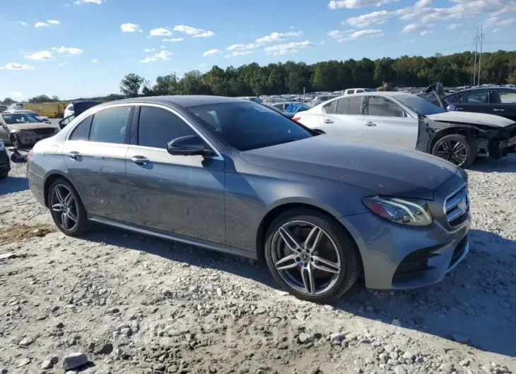 MERCEDES-BENZ E 300 2019 vin WDDZF4JB2KA661027 from auto auction Copart