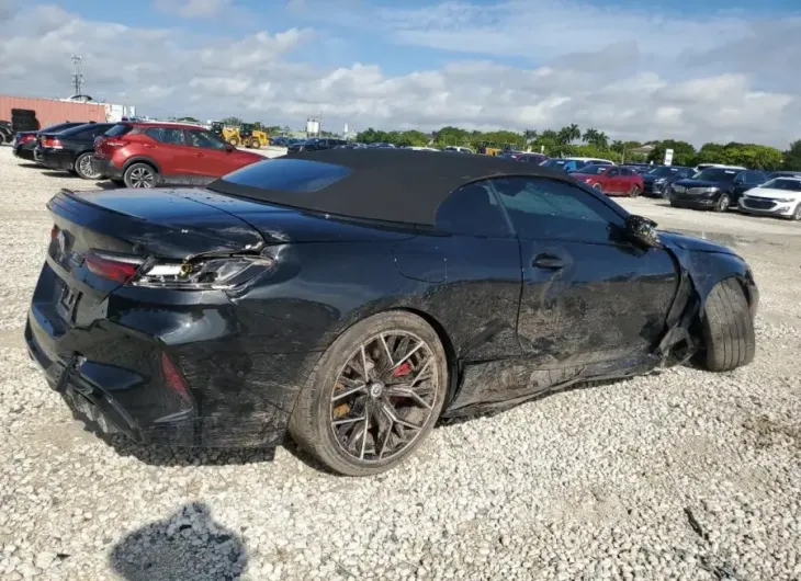 BMW M8 2023 vin WBSDZ0C03PCL67186 from auto auction Copart