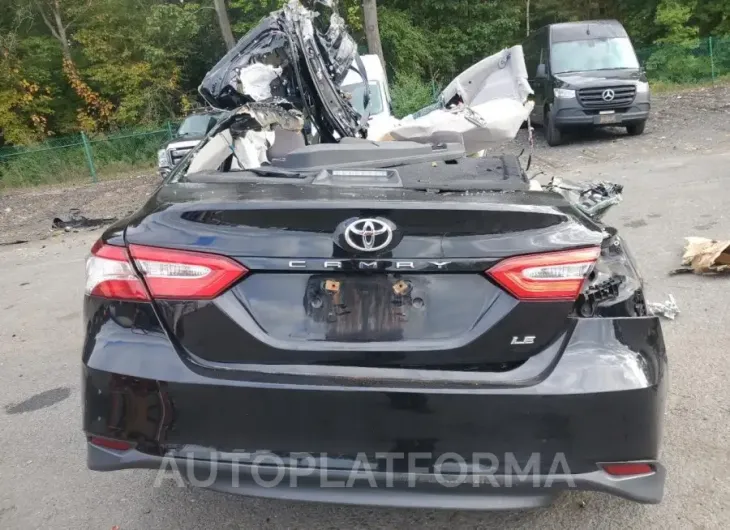 TOYOTA CAMRY L 2018 vin 4T1B11HK2JU092655 from auto auction Copart