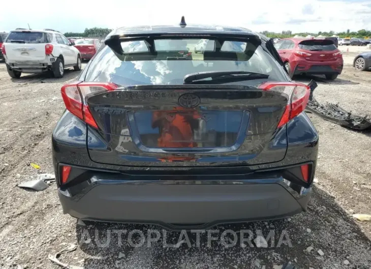 TOYOTA C-HR XLE 2021 vin JTNKHMBX1M1114233 from auto auction Copart