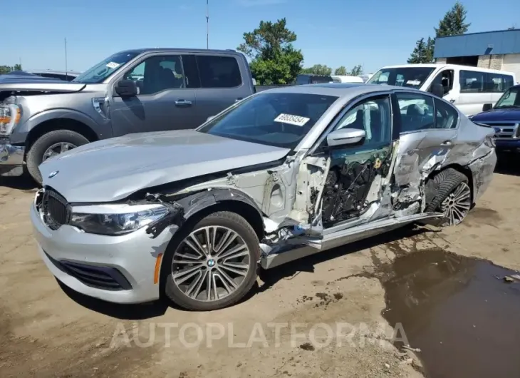 BMW 530 XI 2019 vin WBAJA7C51KWW00055 from auto auction Copart